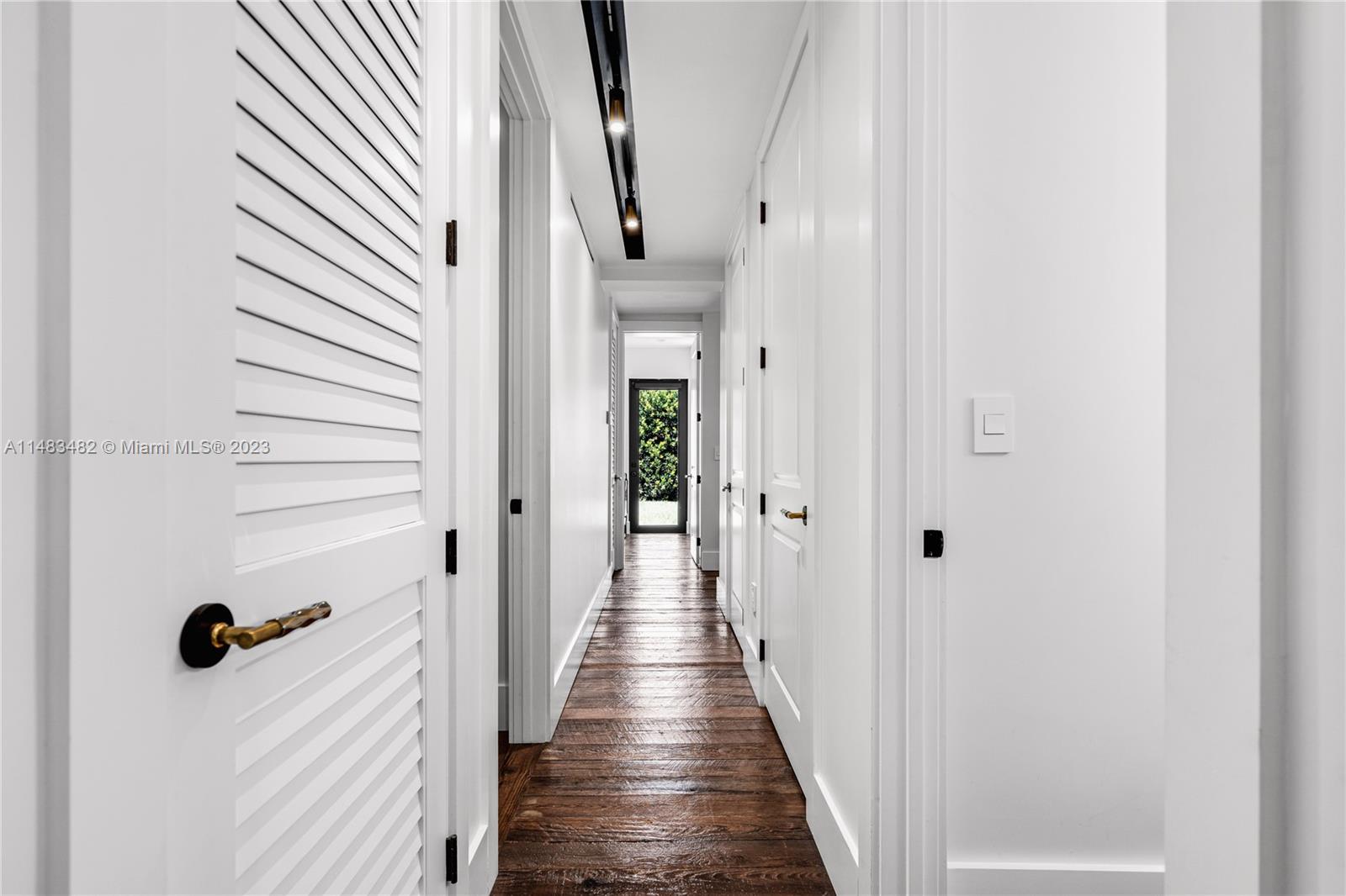 CORAL GABLES SEC E - Residential