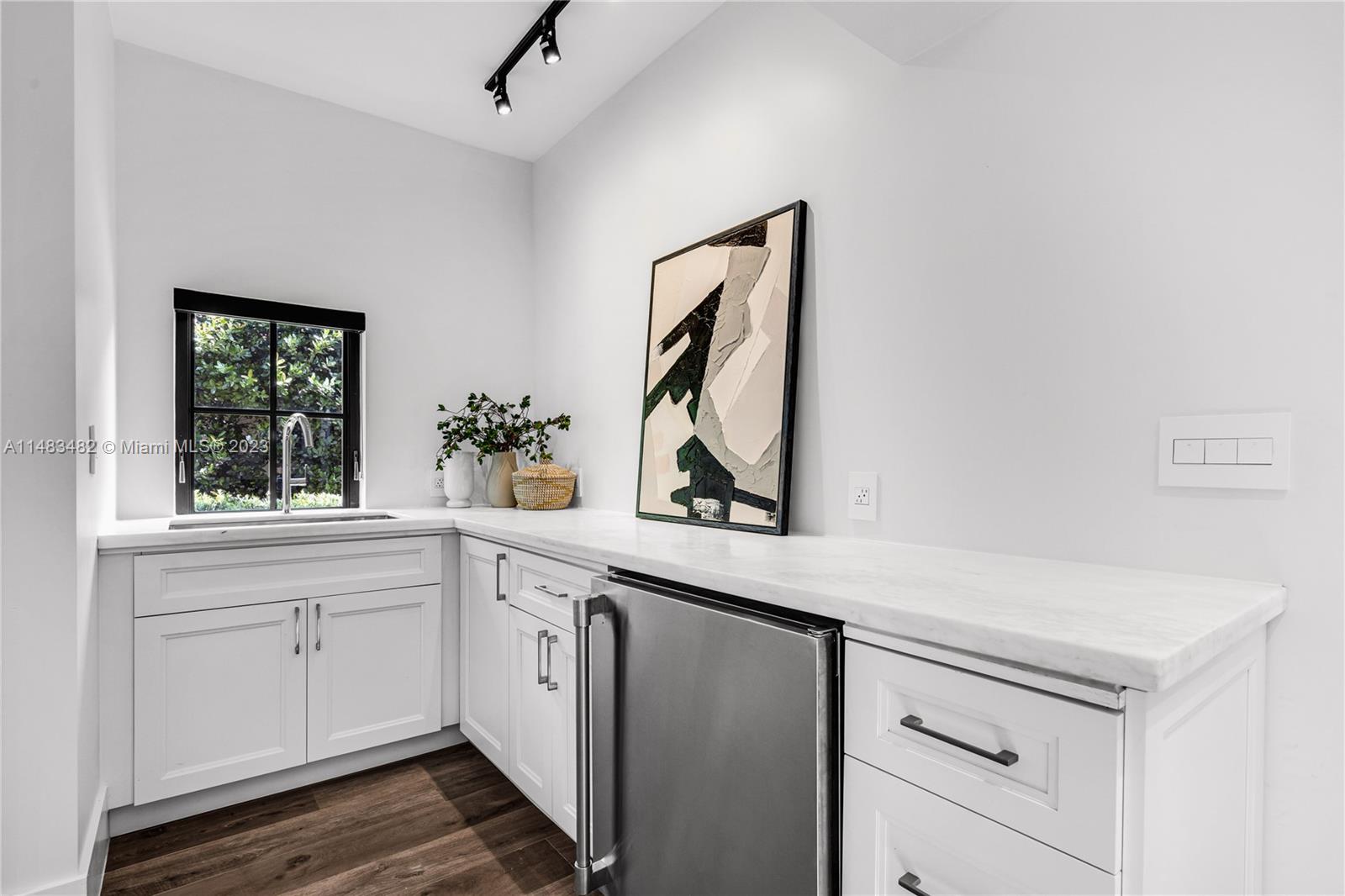 CORAL GABLES SEC E - Residential