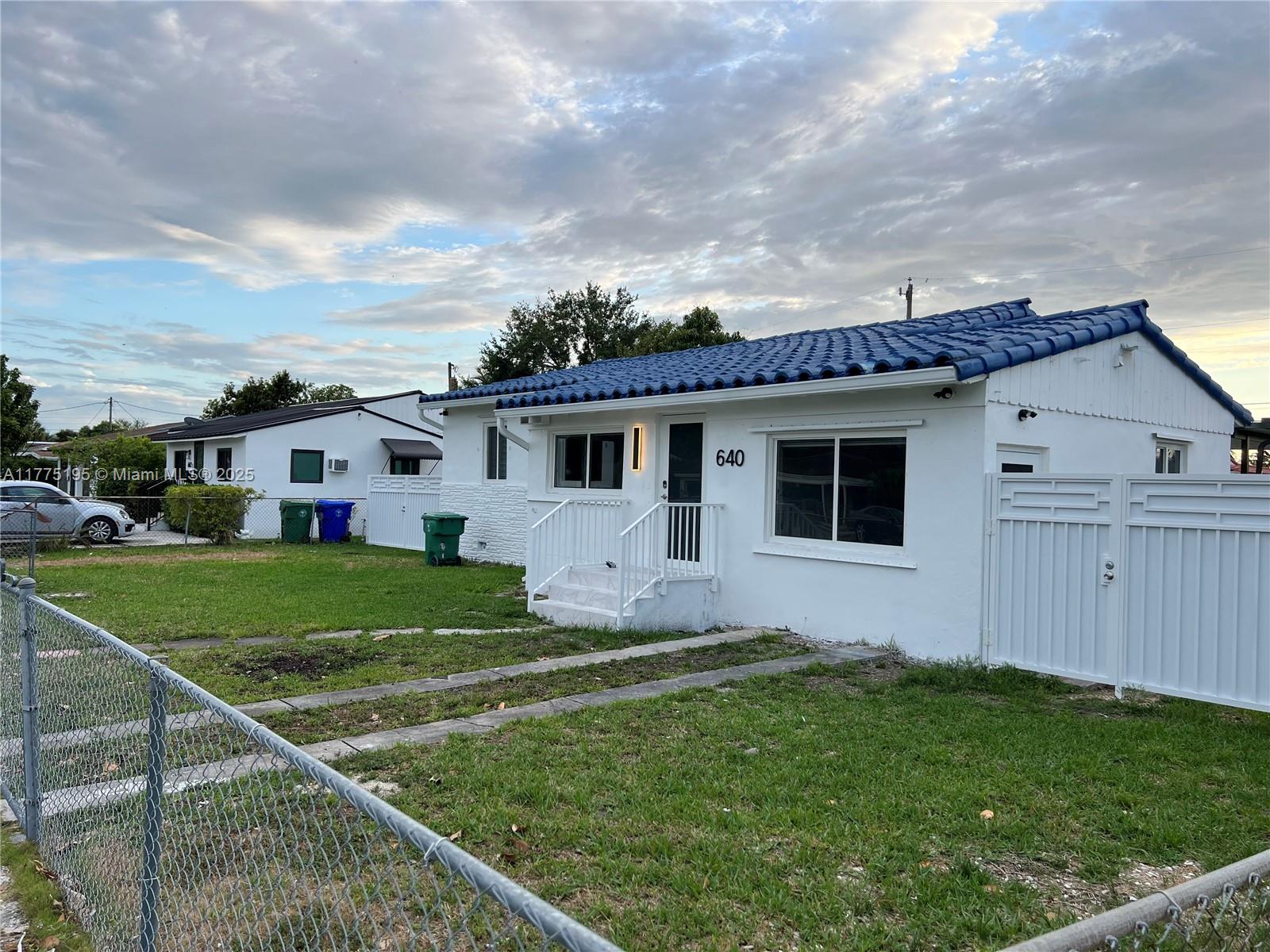 640 SW 73rd Ave
