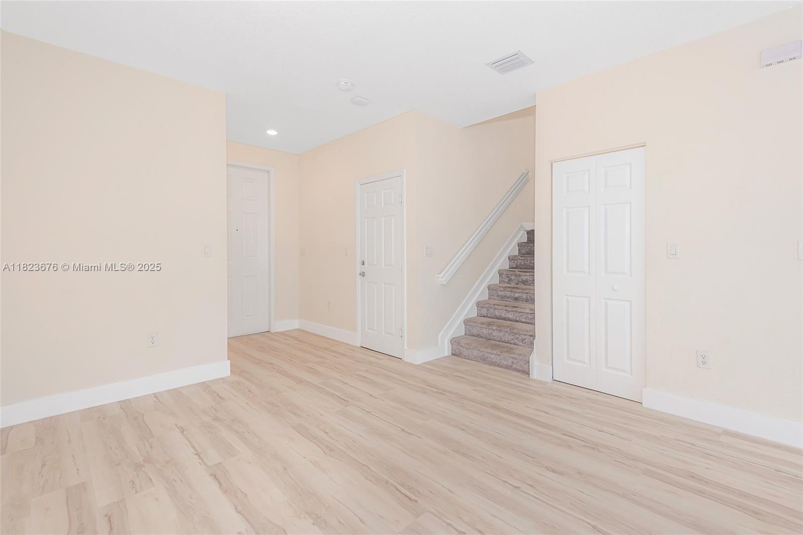 AQUABELLA NORTH REPLAT - Residential