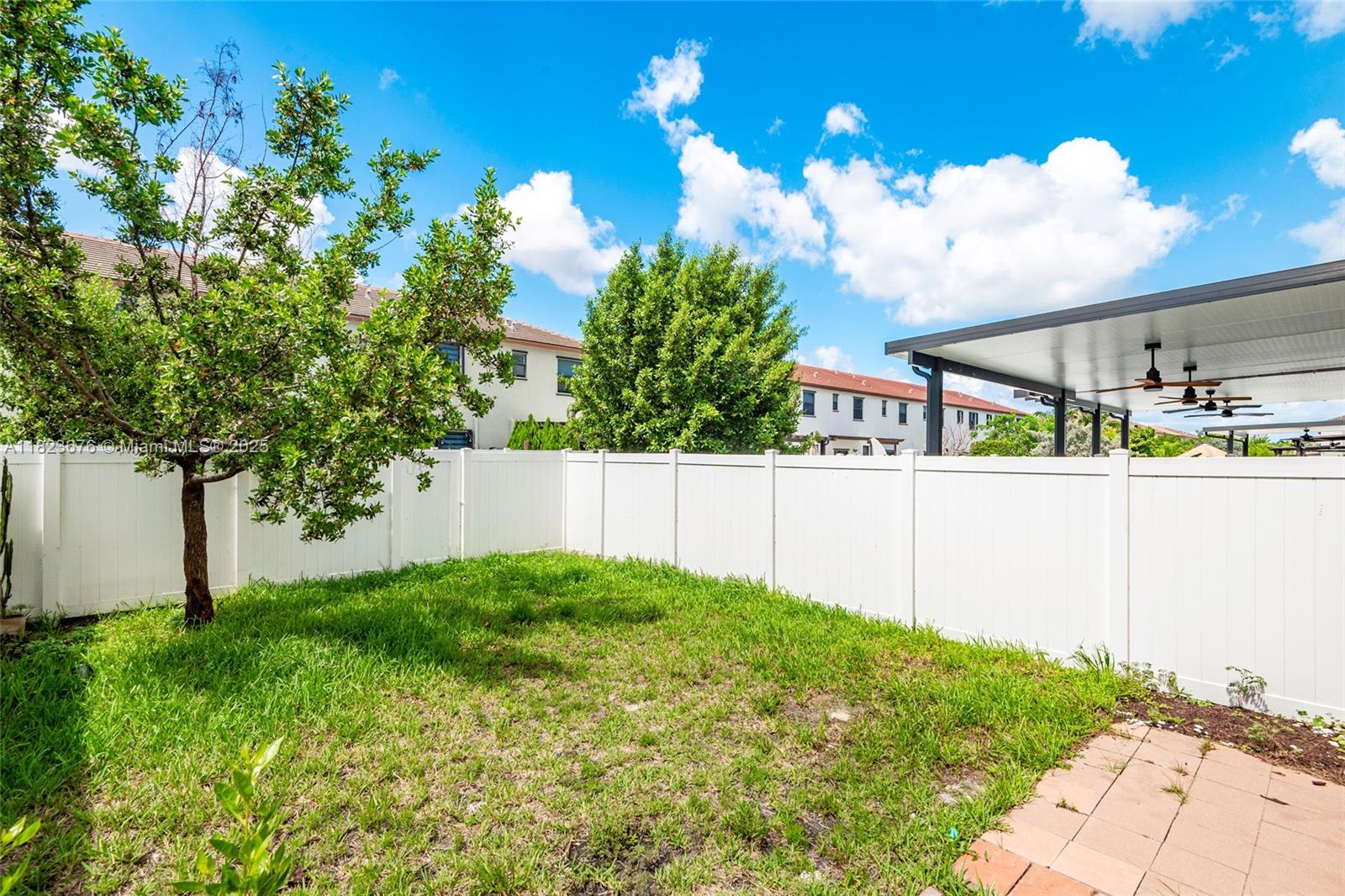 AQUABELLA NORTH REPLAT - Residential