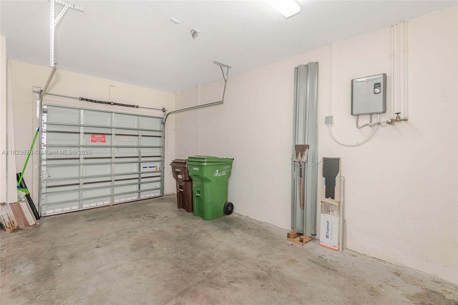 AQUABELLA NORTH REPLAT - Residential