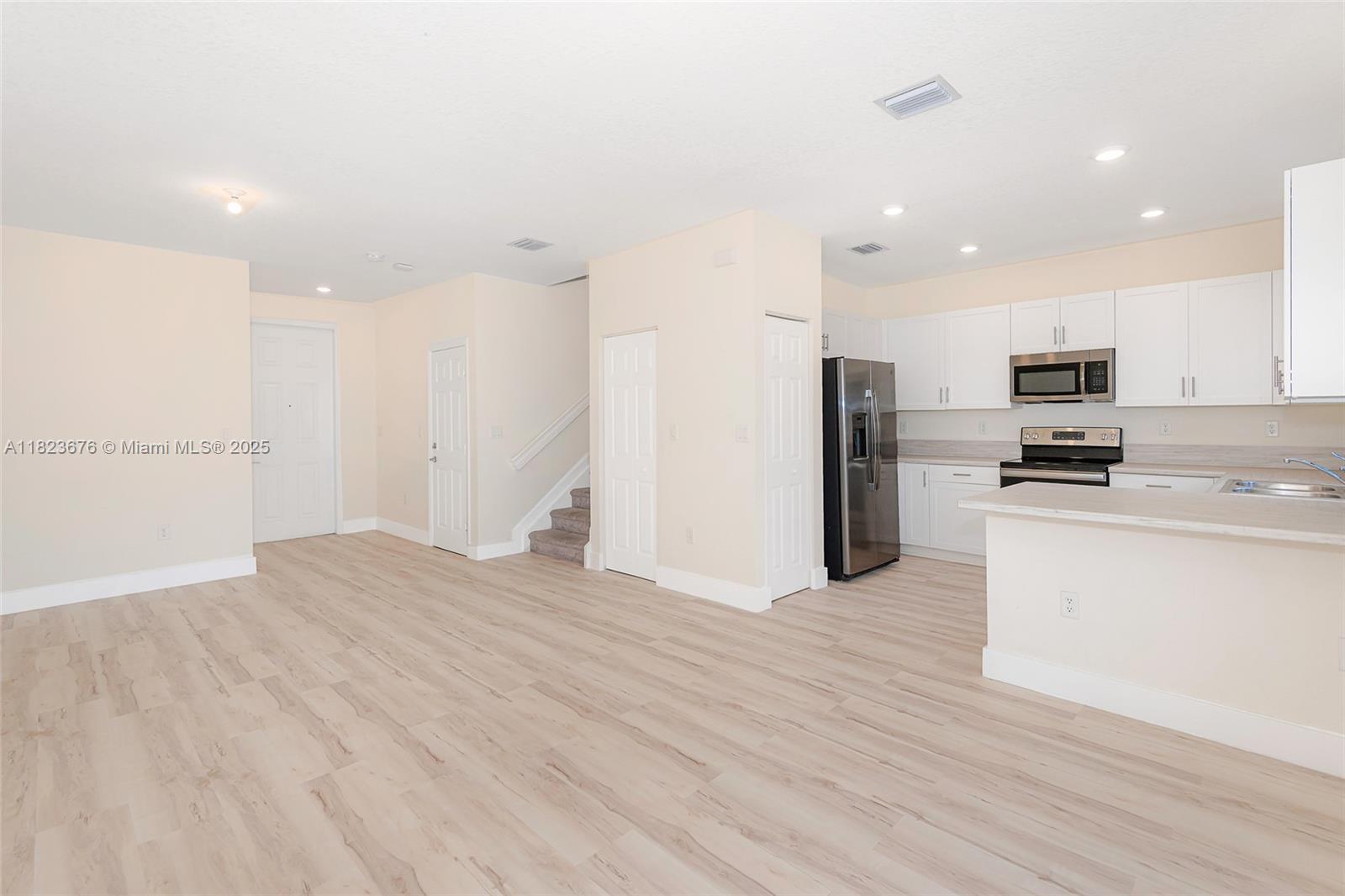3348 W 108th St, Hialeah, Miami-Dade County, Florida - 3 Bedrooms  
3 Bathrooms - 