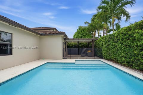 Tiny photo for 16572 SW 43rd Ln, Kendall, FL 33185 (MLS # A12036487)