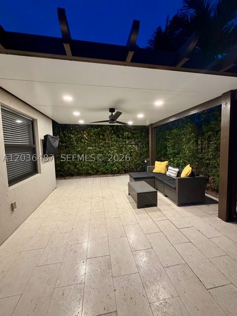 Tiny photo for 16572 SW 43rd Ln, Kendall, FL 33185 (MLS # A12036487)