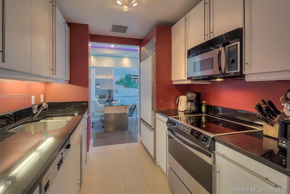 FOUR SEASONS - Residential Lease