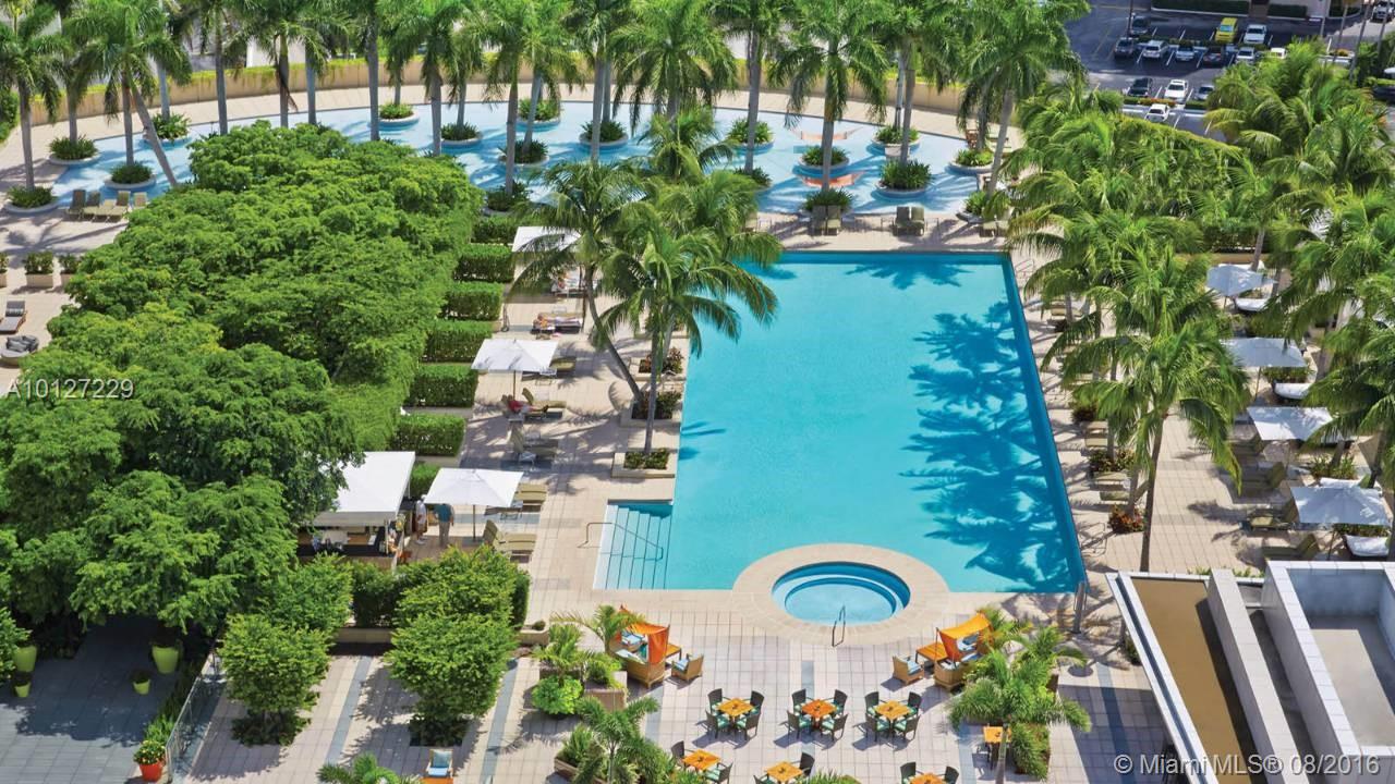 FOUR SEASONS - Residential Lease