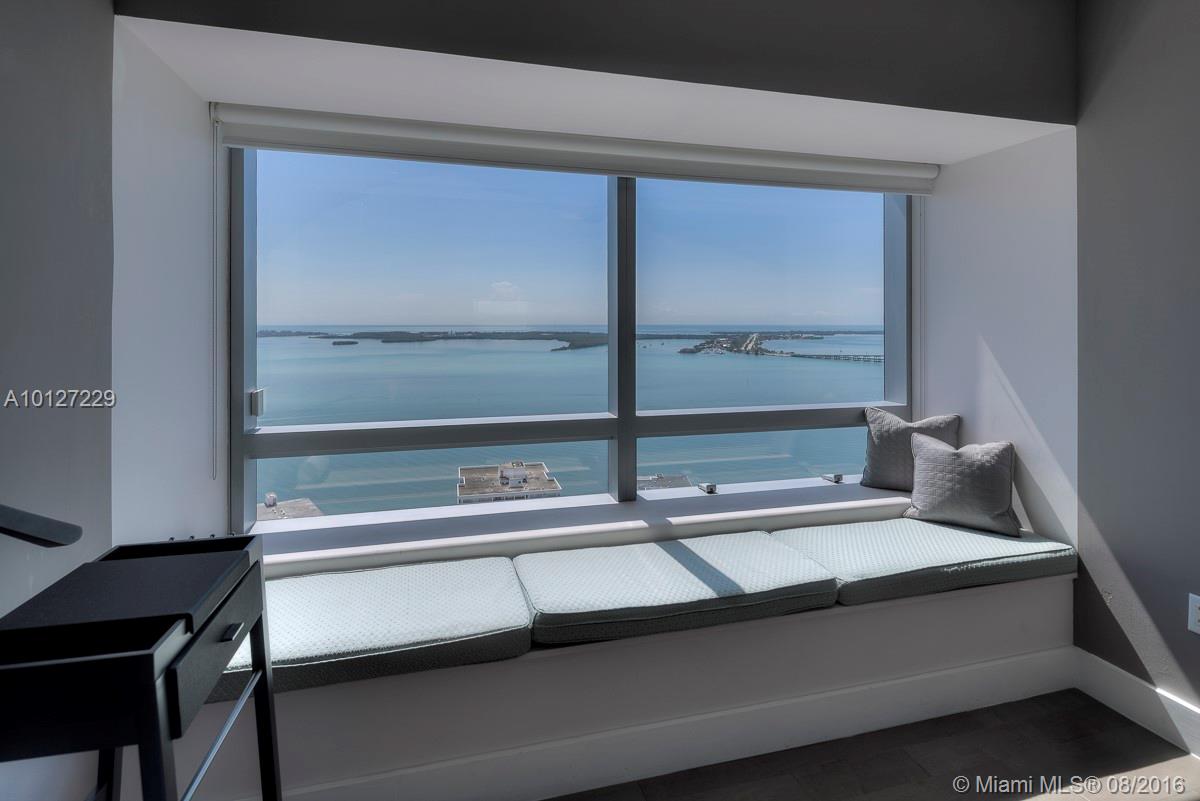 FOUR SEASONS - Residential Lease