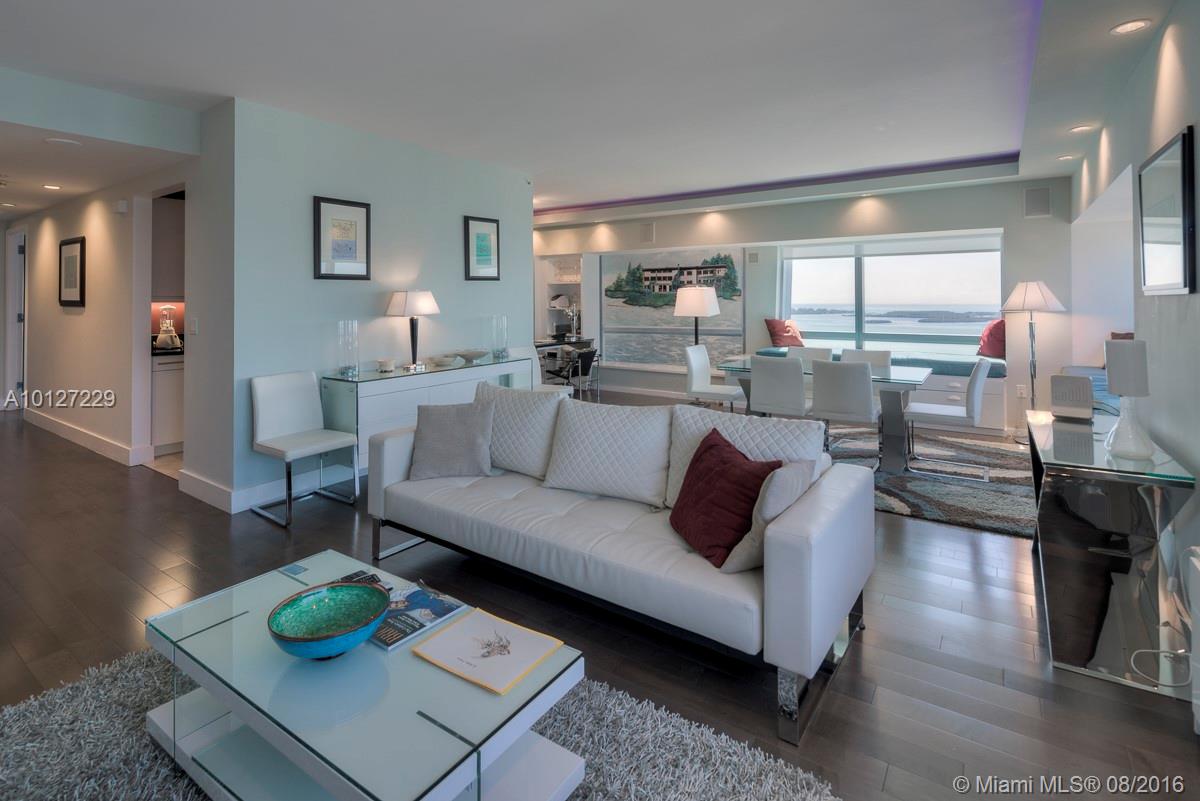 FOUR SEASONS - Residential Lease