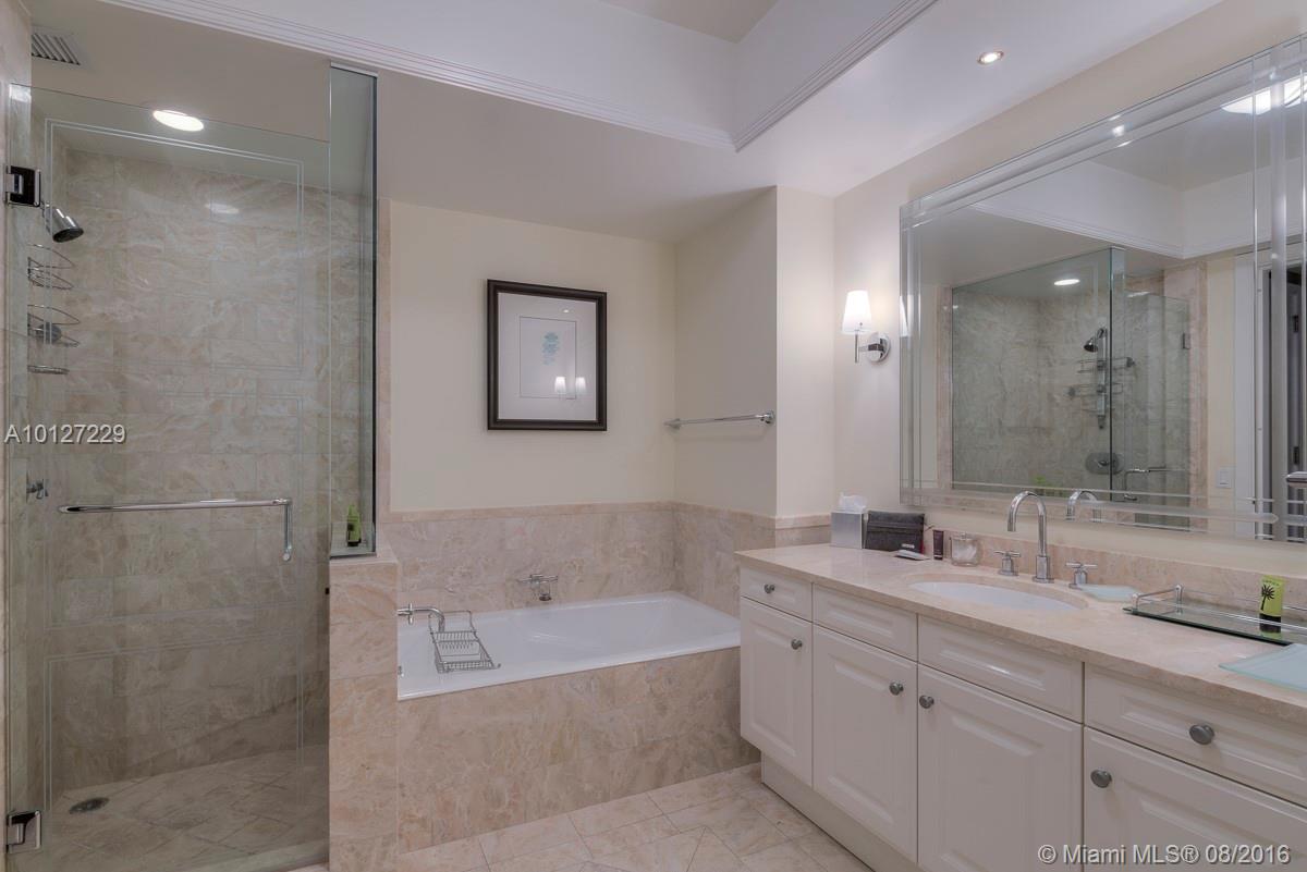 FOUR SEASONS - Residential Lease