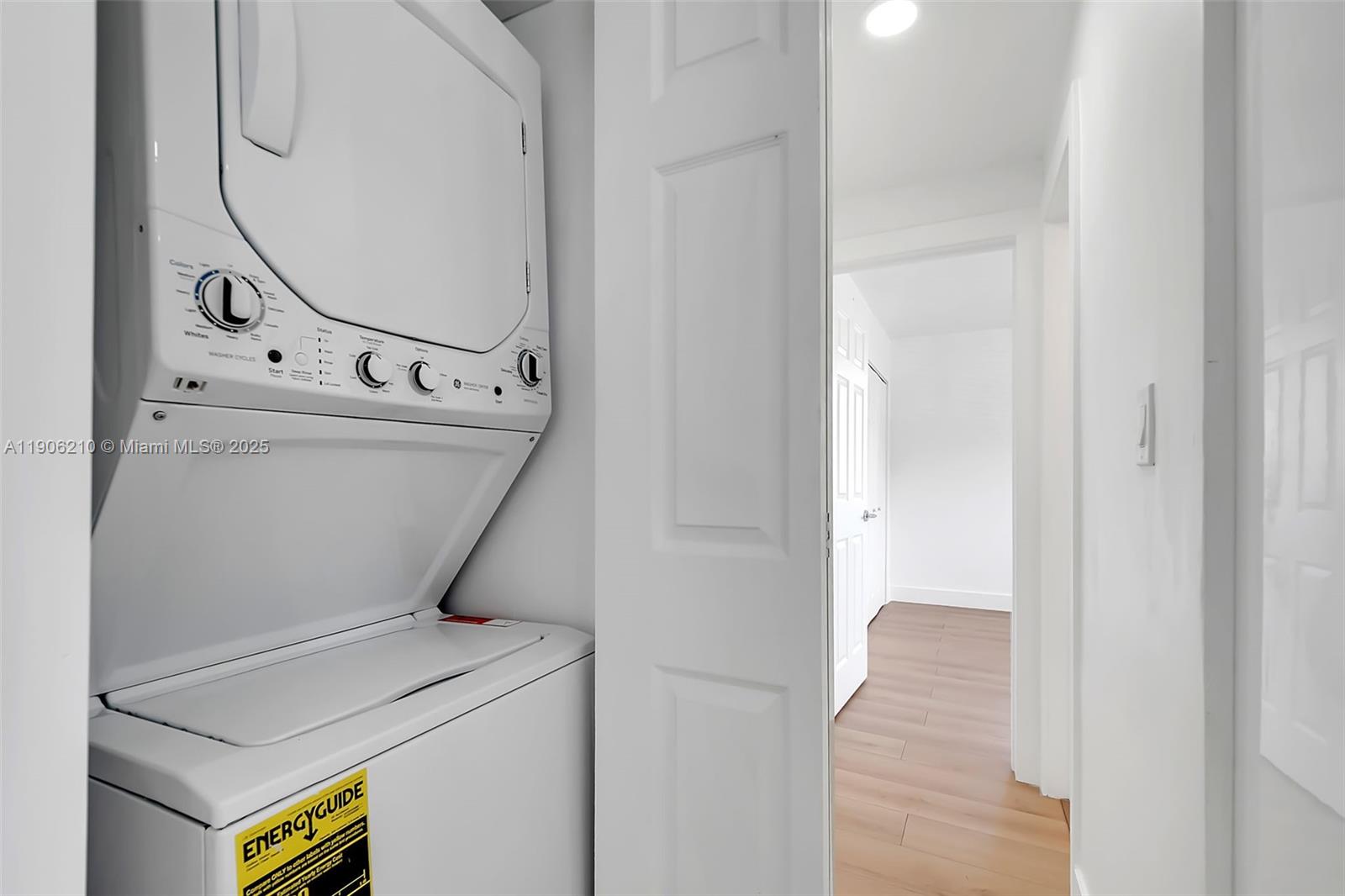 BLANTON PARK - Residential Lease