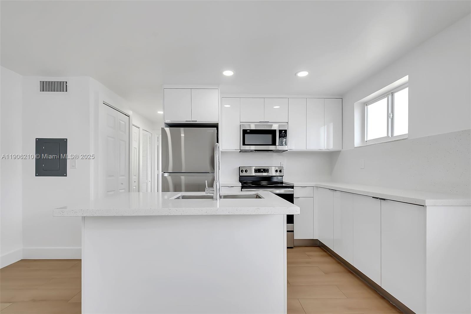 BLANTON PARK - Residential Lease