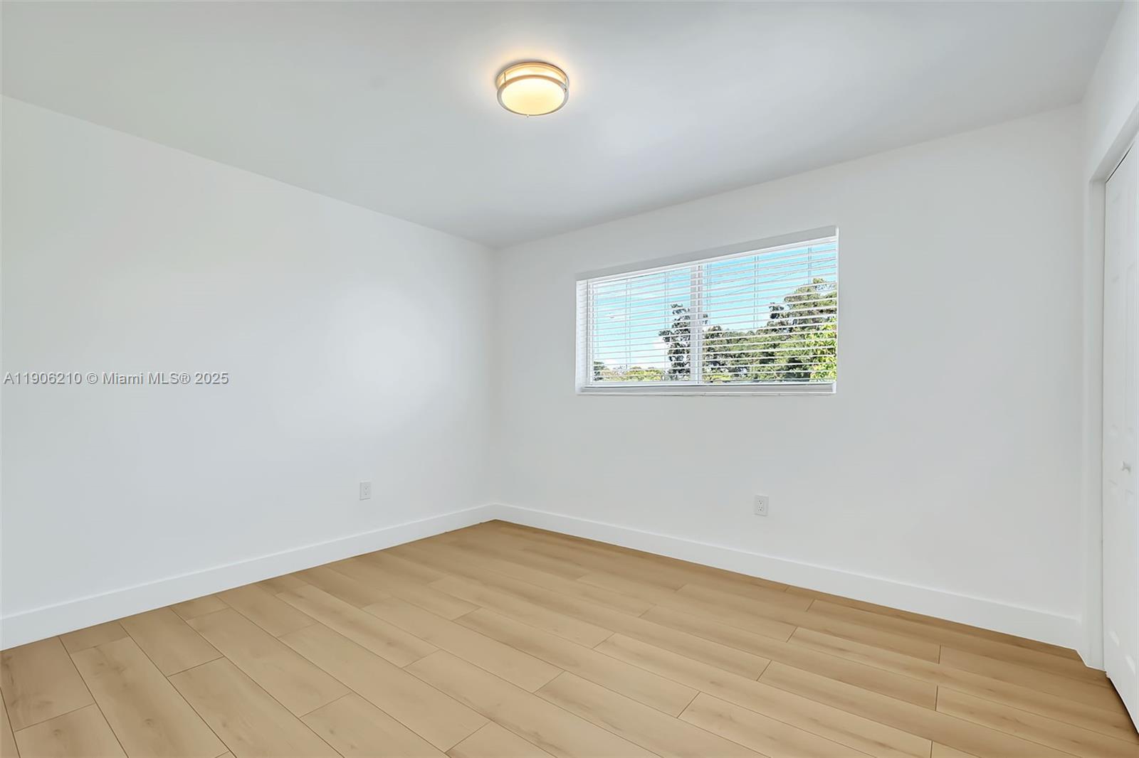 BLANTON PARK - Residential Lease