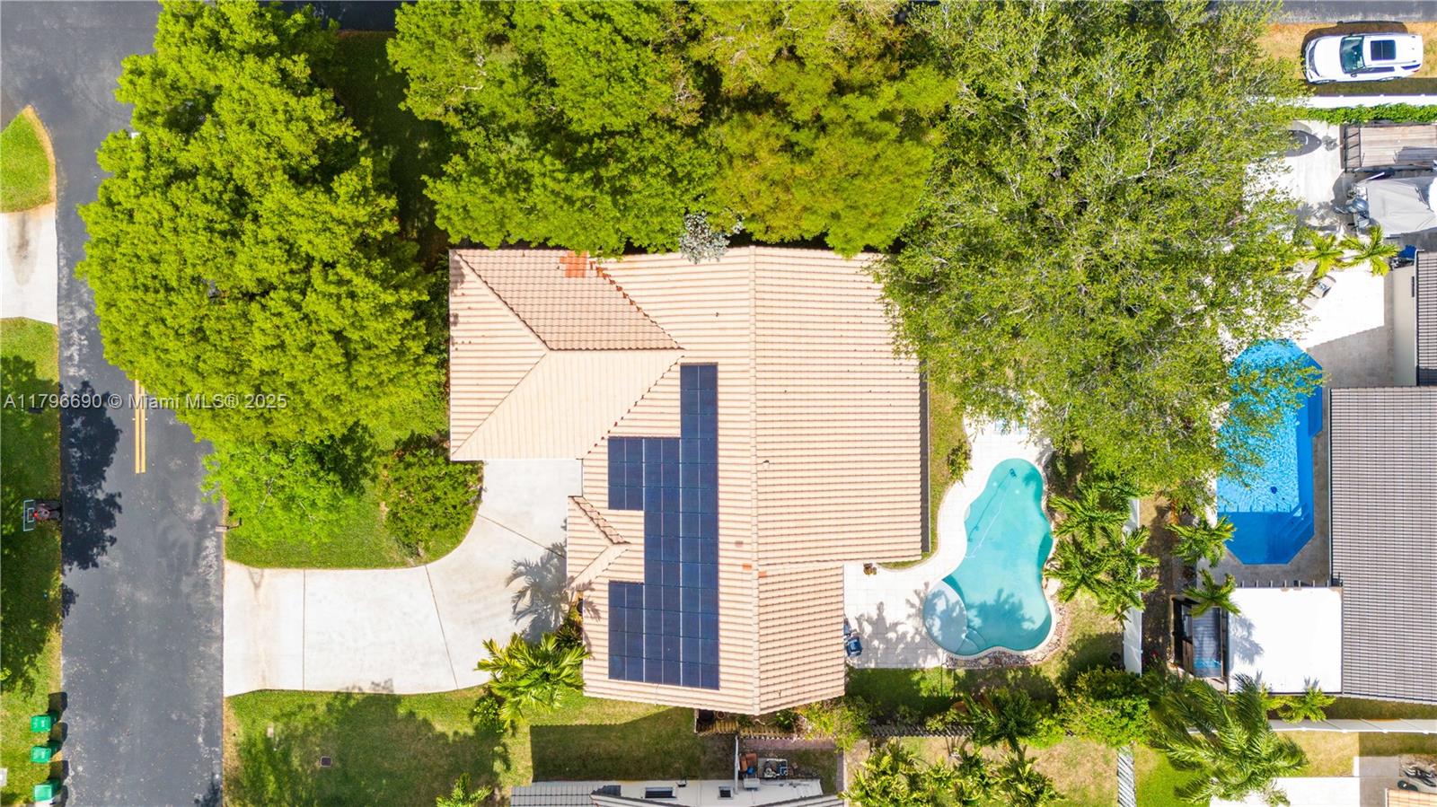 15941 Cobblestone Ct