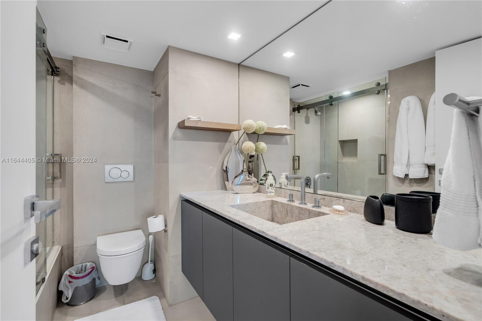 GROVE ISLE CONDO - Residential