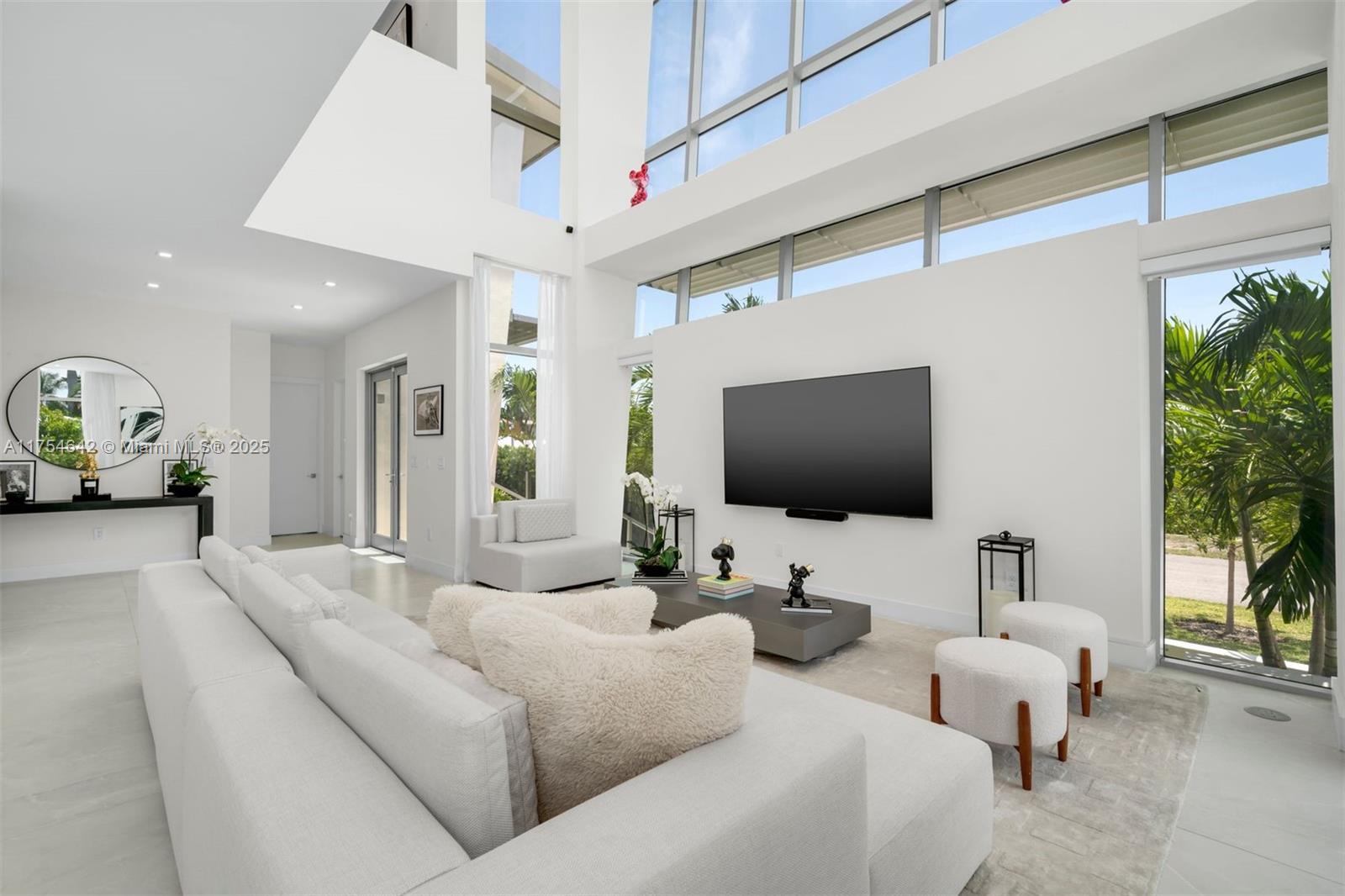 NAUTILUS SUB - Residential Lease