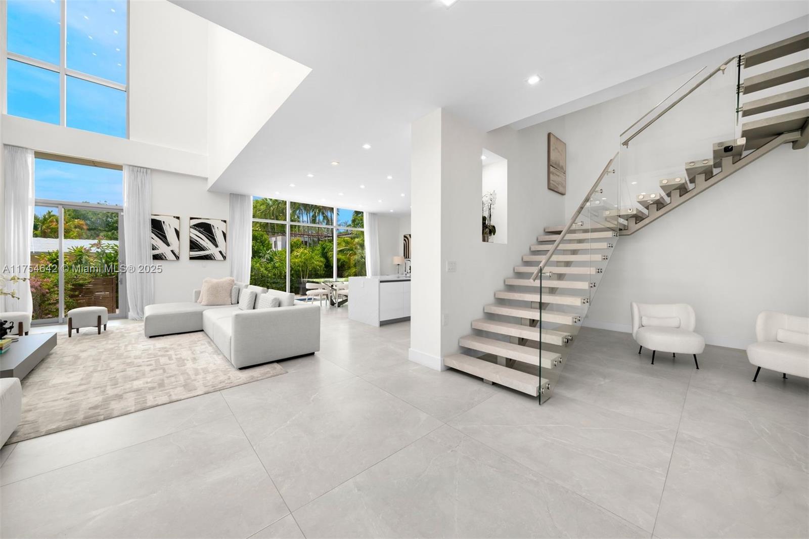 NAUTILUS SUB - Residential Lease