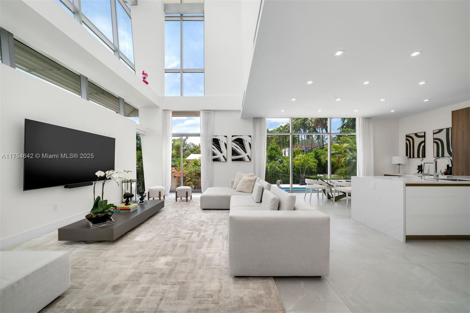 NAUTILUS SUB - Residential Lease