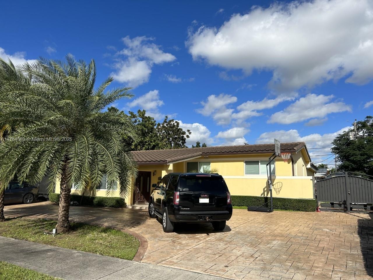Rental Property at 7885 Sw 17th St, Miami, Broward County, Florida - Bedrooms: 3 
Bathrooms: 2  - $3,600 MO.