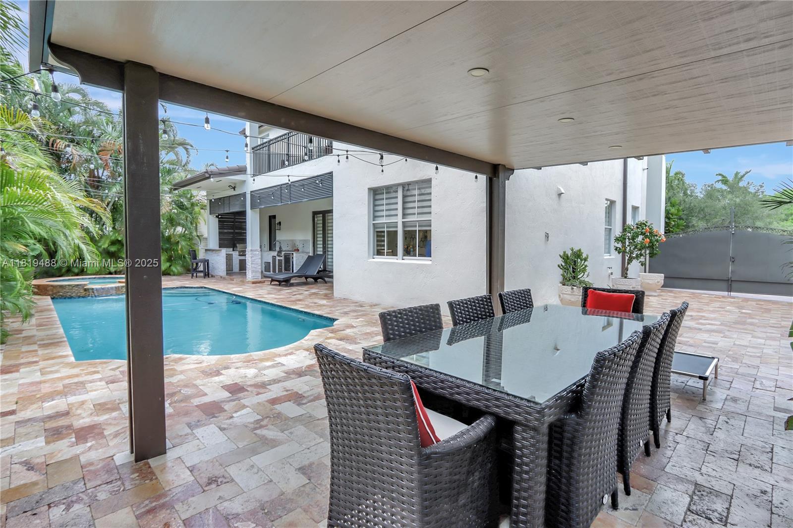 CENTURY GARDENS - Residential