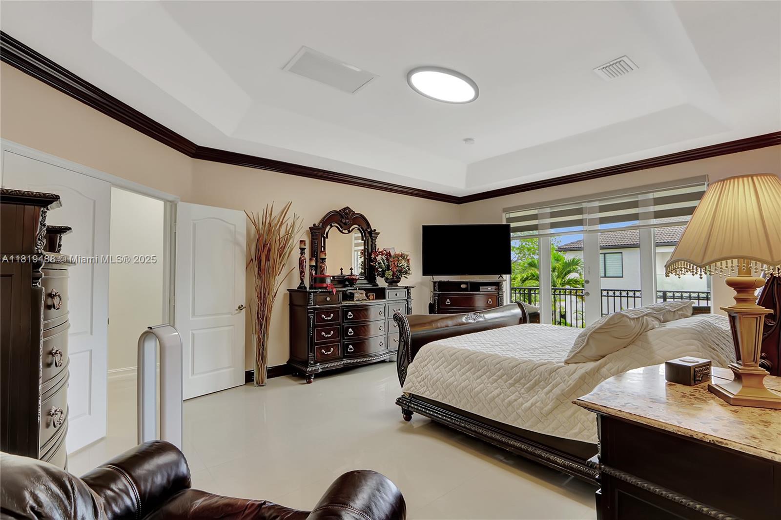 CENTURY GARDENS - Residential