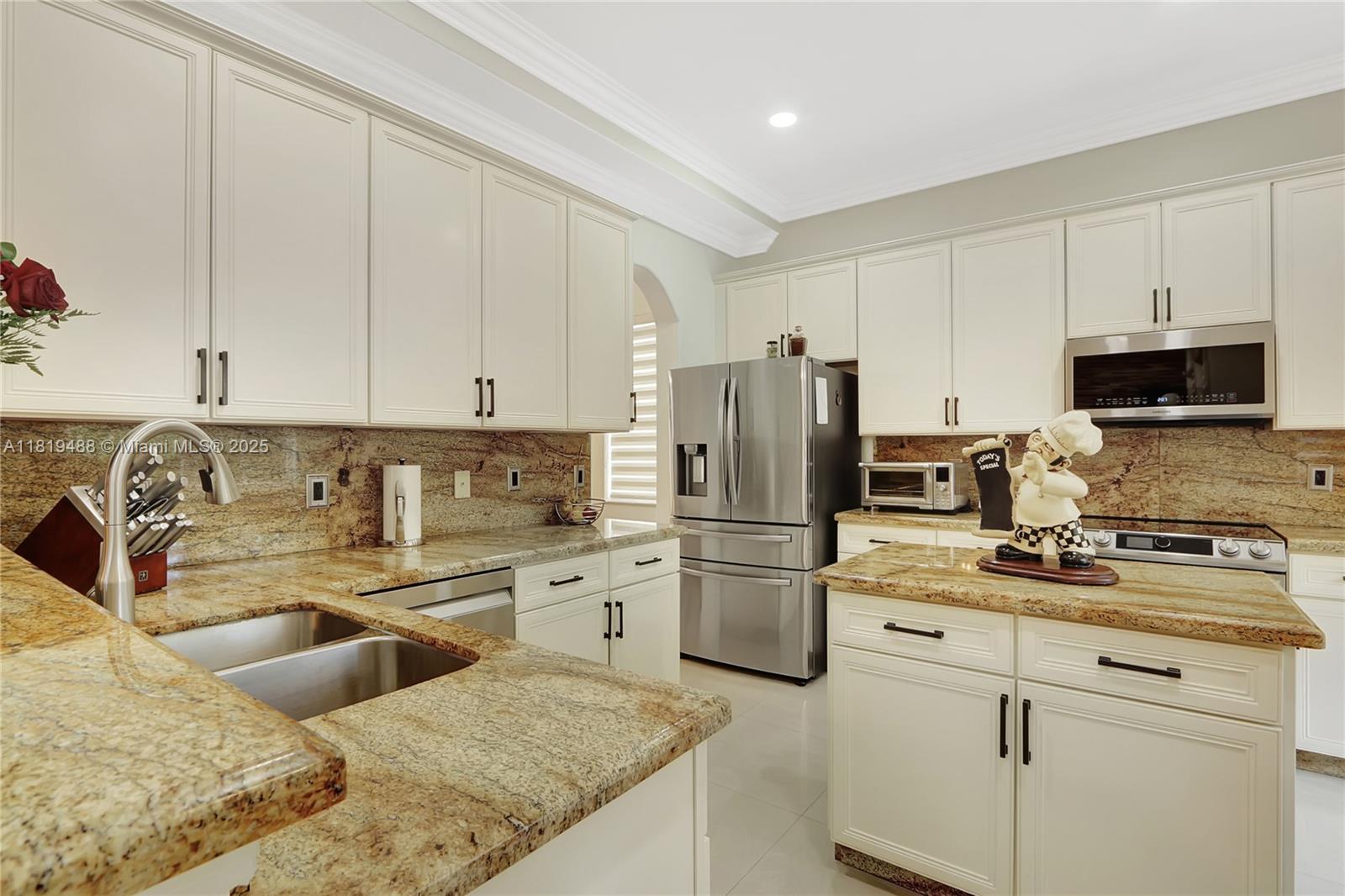 CENTURY GARDENS - Residential