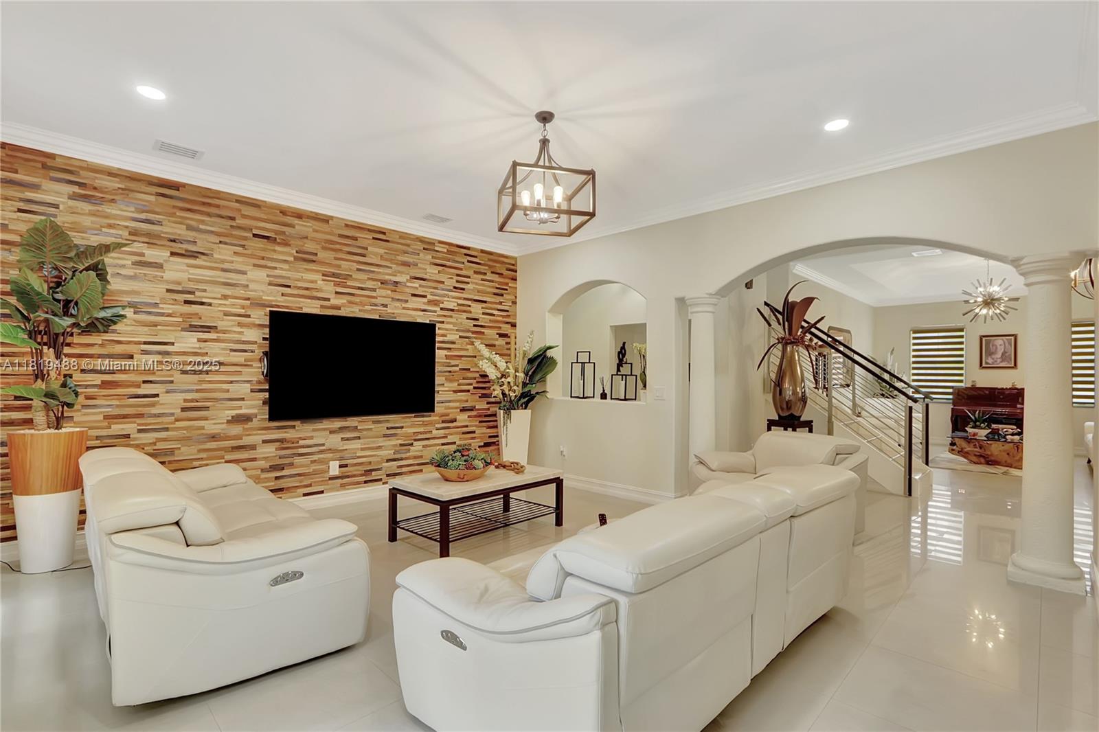 CENTURY GARDENS - Residential