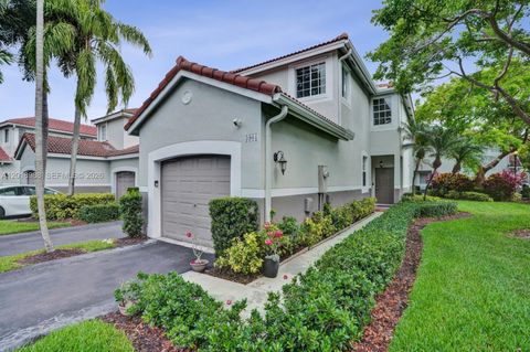 Photo of 3901 San Simeon Ln, Weston, FL 33331 (MLS # A12018988)