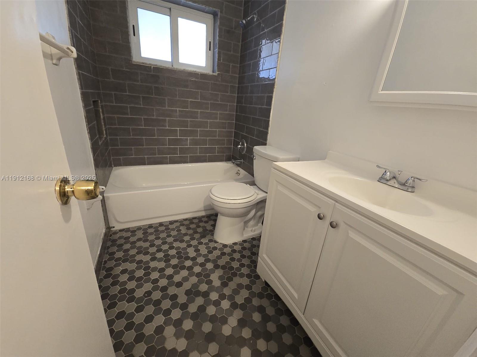 REED LAND CO - Residential Lease