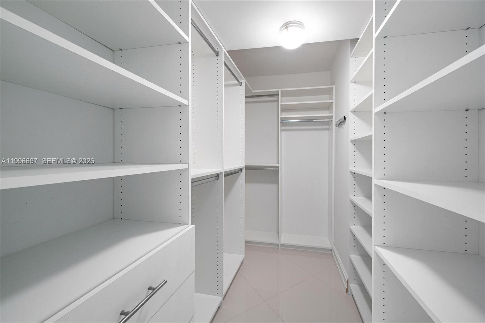 ALLINGTON TOWERS NORTH CO - Residential