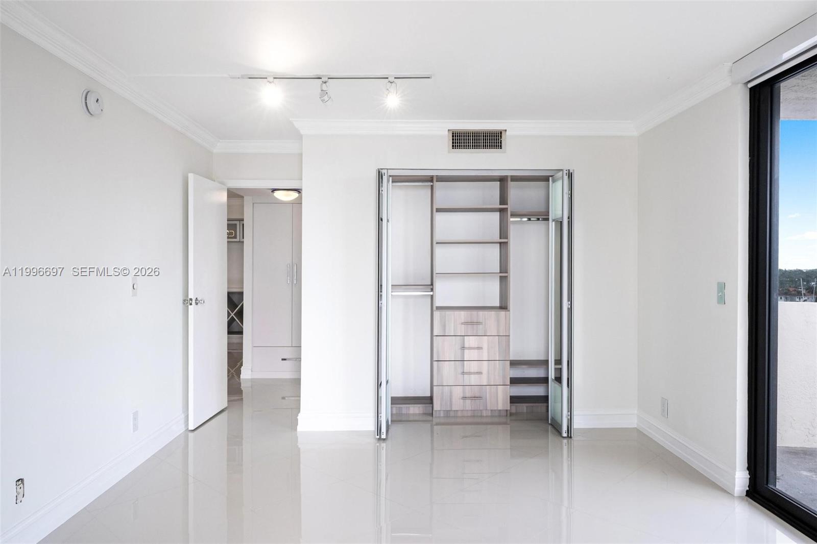 ALLINGTON TOWERS NORTH CO - Residential