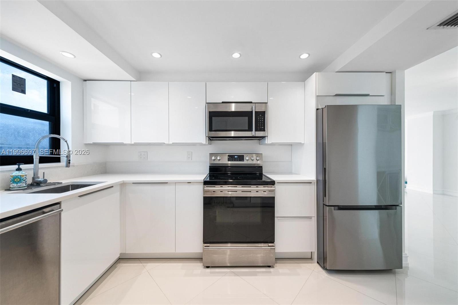 ALLINGTON TOWERS NORTH CO - Residential