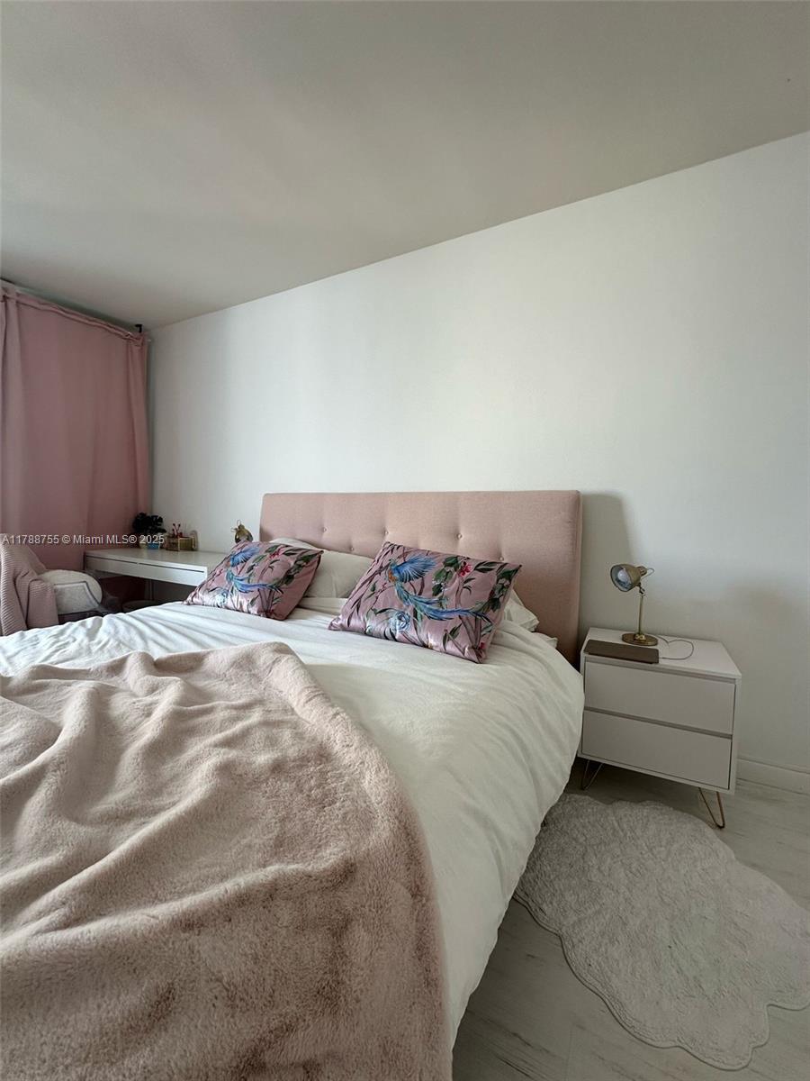 1200 West Ave PH22