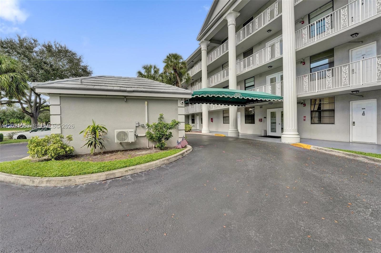 CONDO 1 OF WHITEHALL COND - Residential