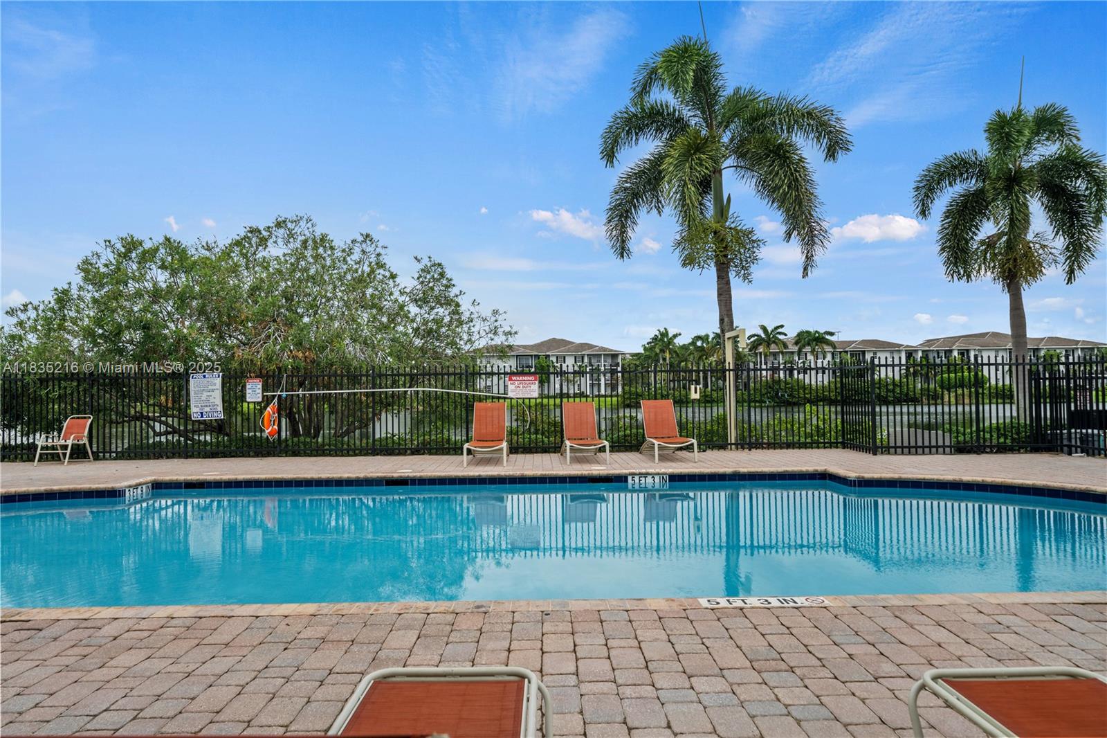 HAMPTON ISLES CONDO - Residential