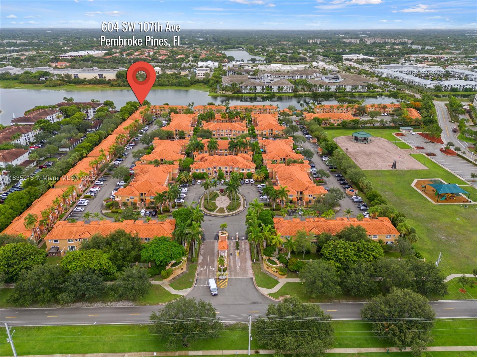 HAMPTON ISLES CONDO - Residential