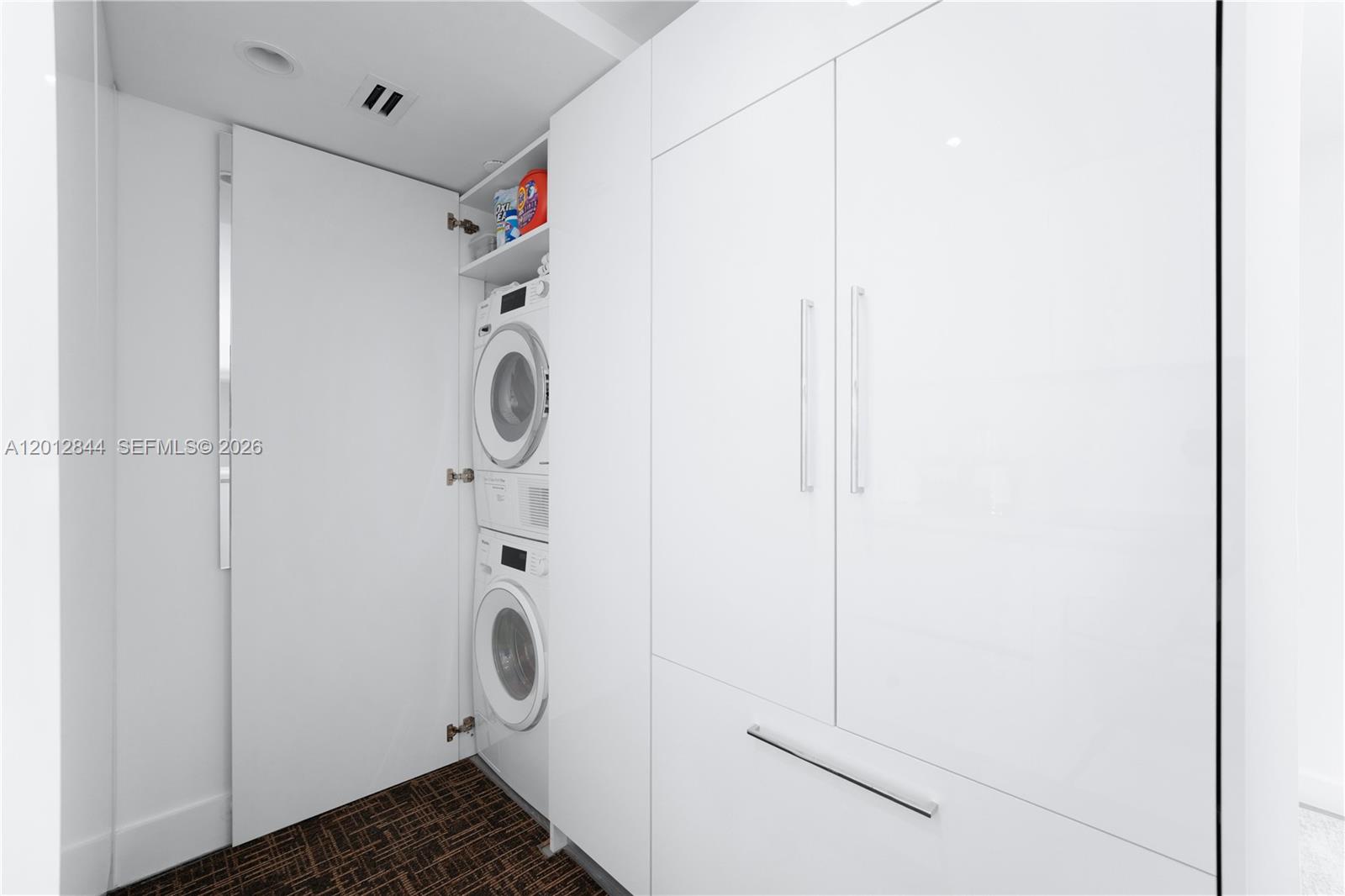 YACHT CLUB AT PORTOFINO C - Residential Lease