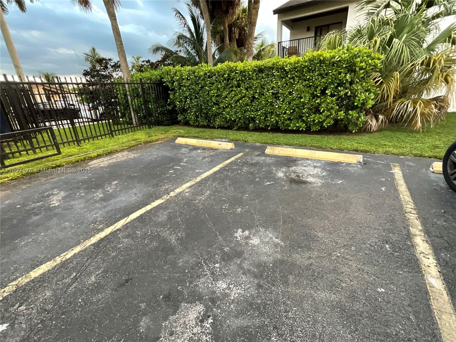 LYNBROOK COURT CONDO PH I - Residential Lease