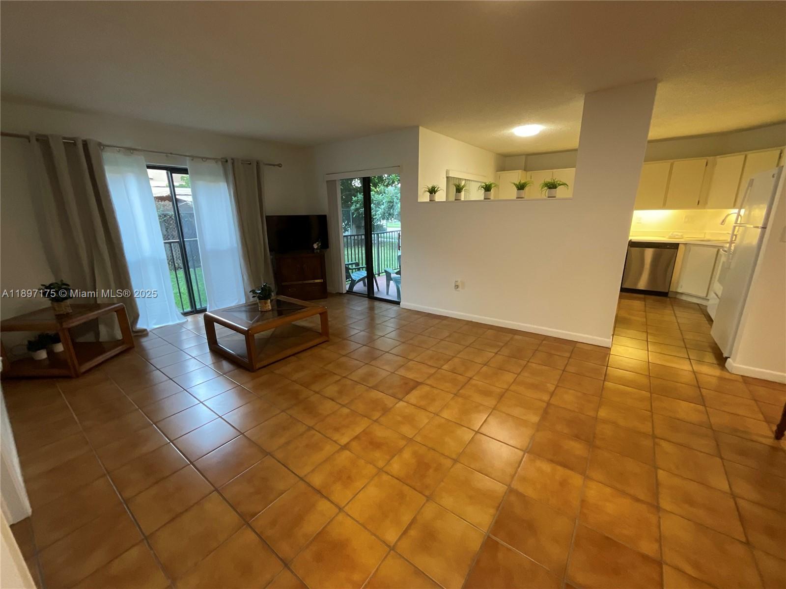 LYNBROOK COURT CONDO PH I - Residential Lease