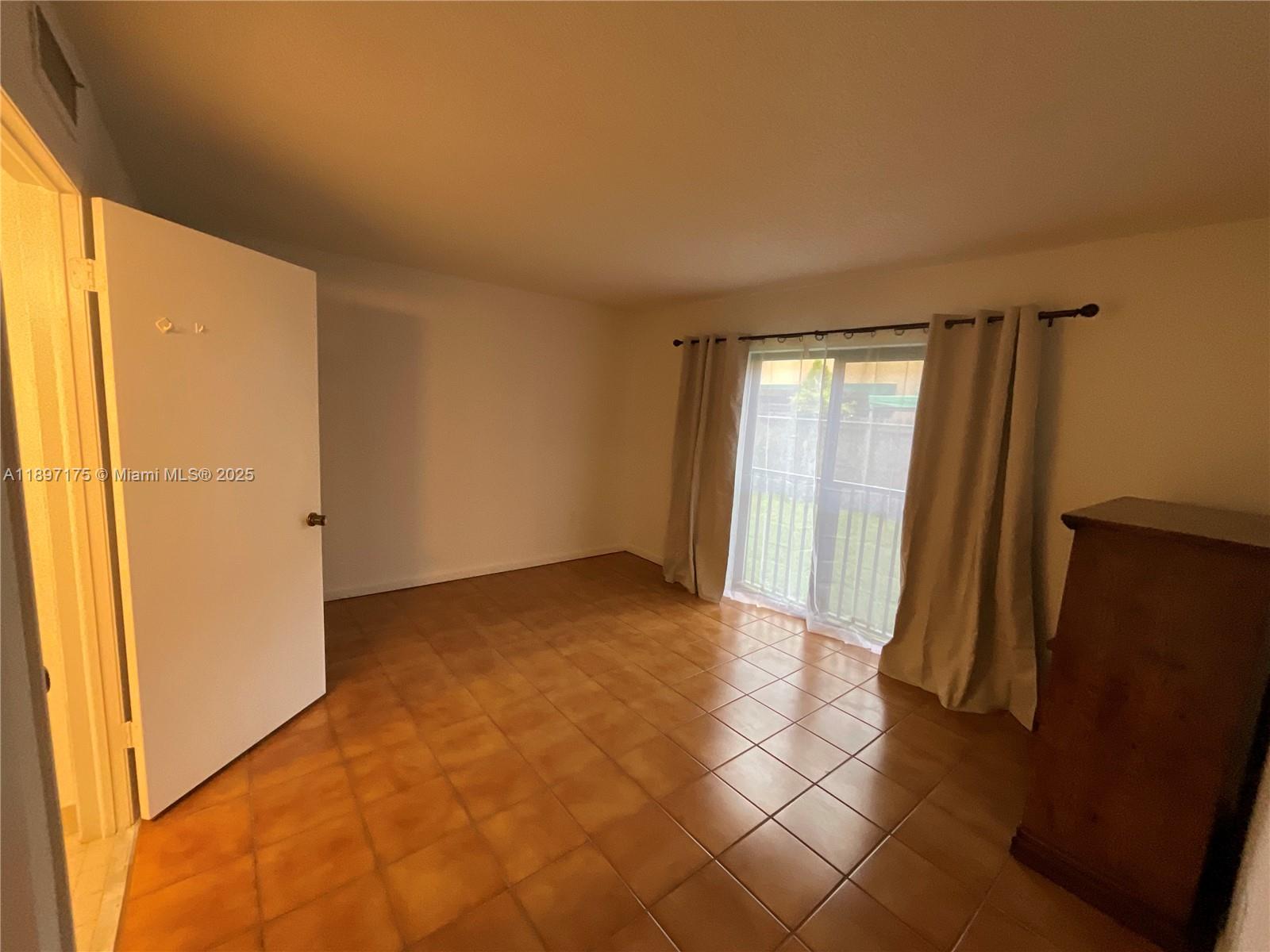 LYNBROOK COURT CONDO PH I - Residential Lease