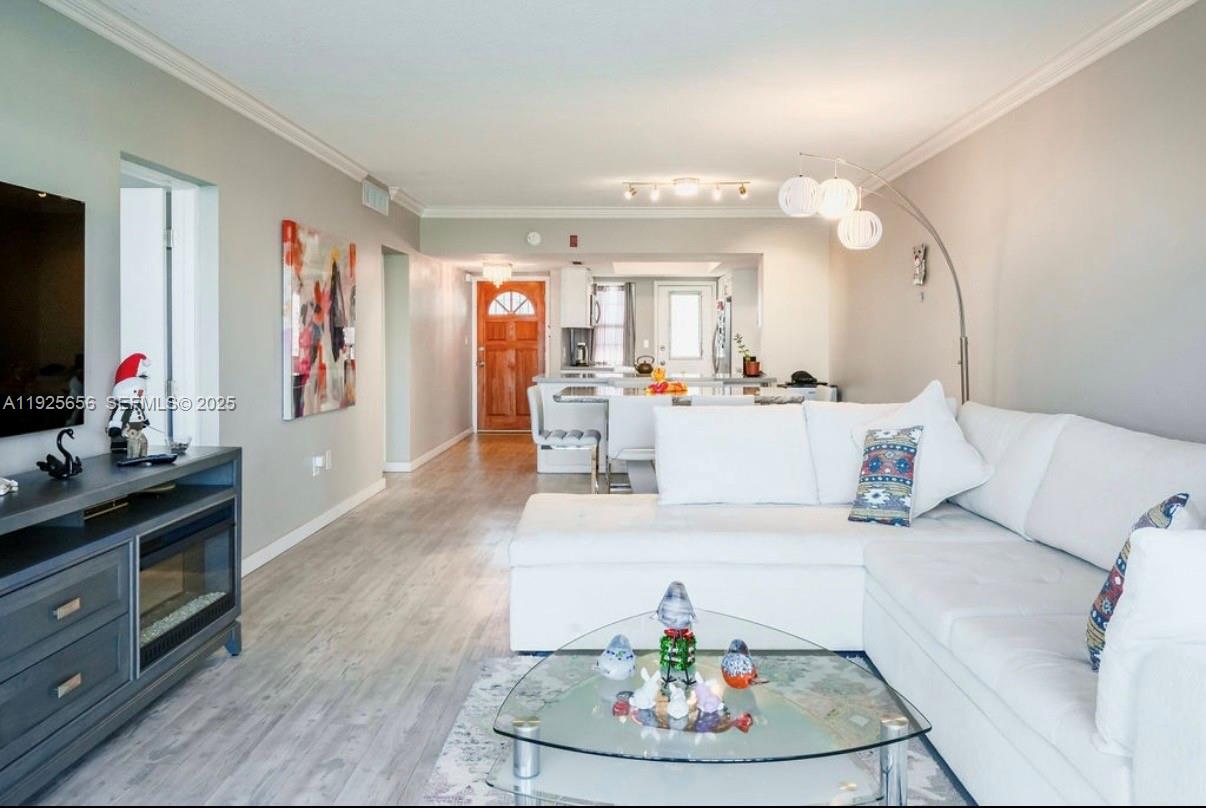 SIXTH MOORINGS CONDO - Residential