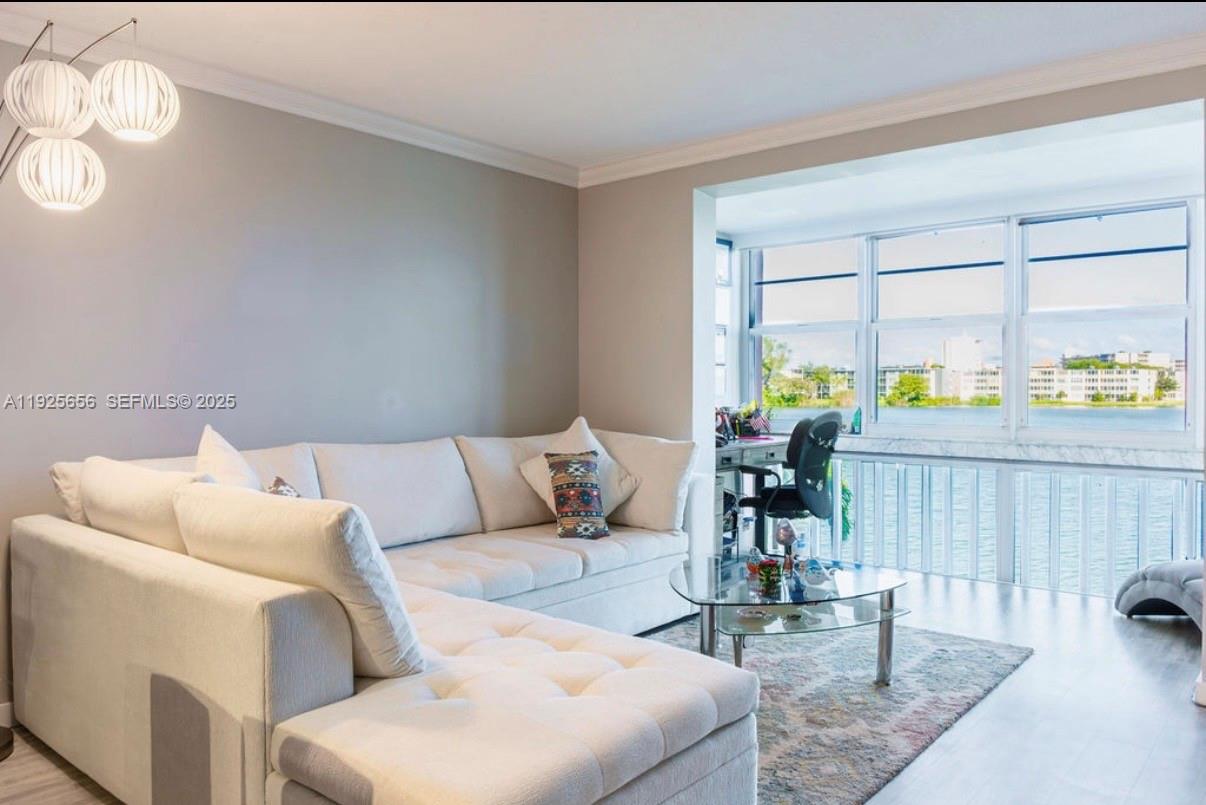 SIXTH MOORINGS CONDO - Residential