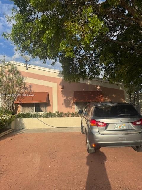9823 Sw 146th Pl, Miami, Broward County, Florida - 3 Bedrooms  
2 Bathrooms - 