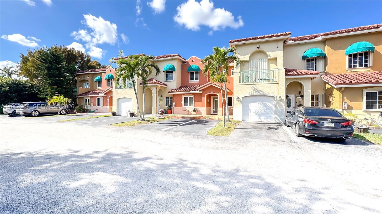 BONITA GOLF VIEW TOWNVILL - Residential