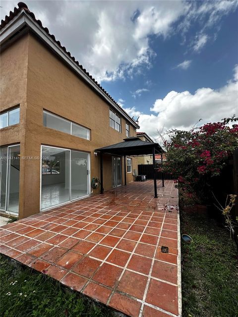 8417 NW 1st Ter Miami FL 33126