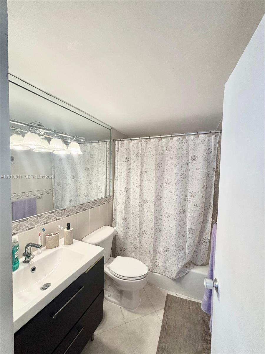 999 Brickell Bay Dr 1905