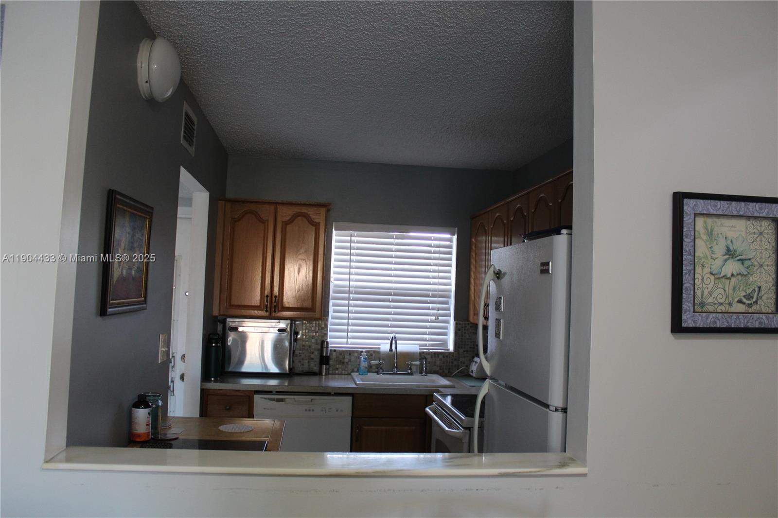 SUNRISE LAKES 133 CONDO - Residential