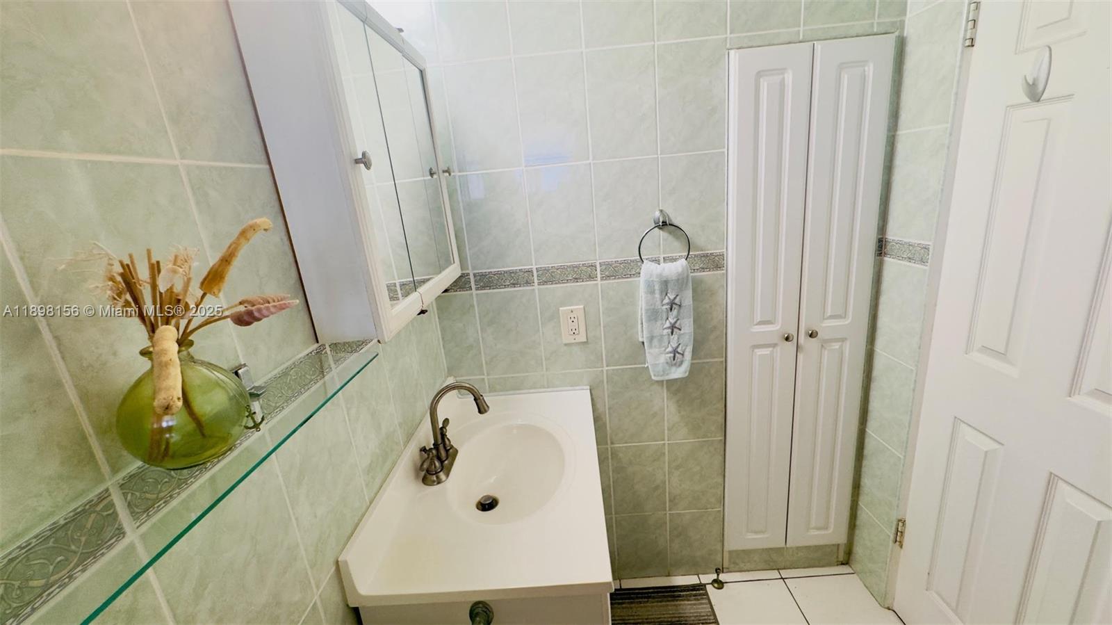 MAR-LEN GARDENS NO 6 CORP - Residential