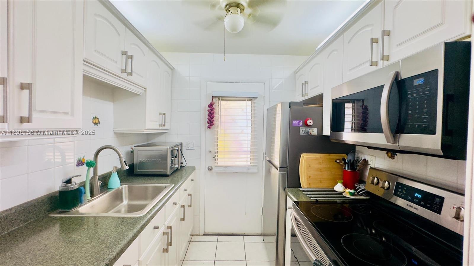 MAR-LEN GARDENS NO 6 CORP - Residential