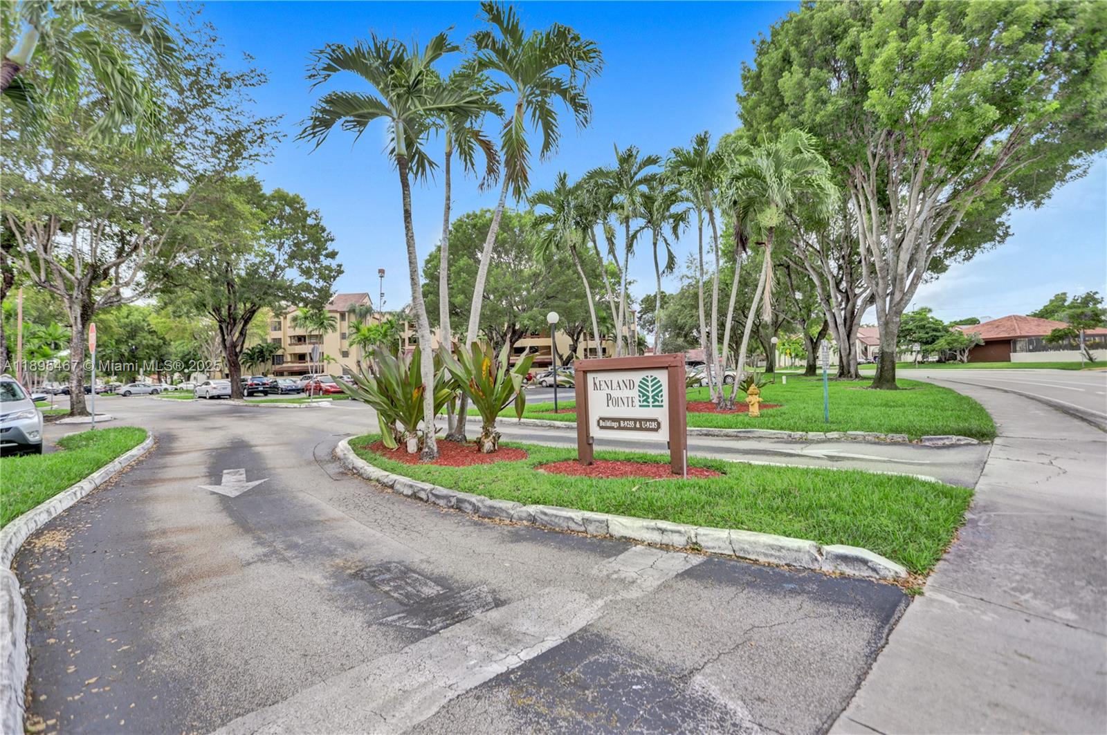 KENLAND POINTE CONDO IV - Residential Lease